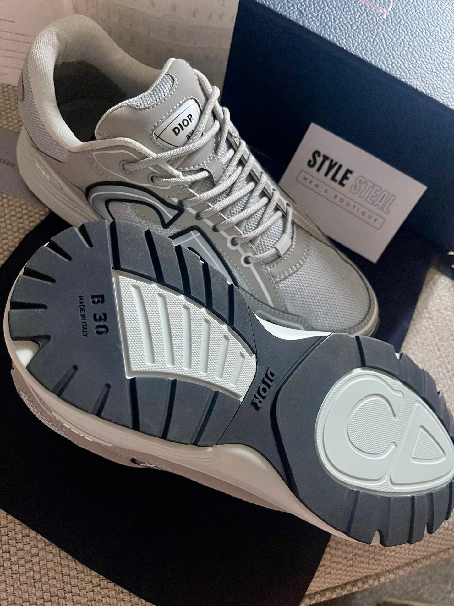 B30 Sneaker