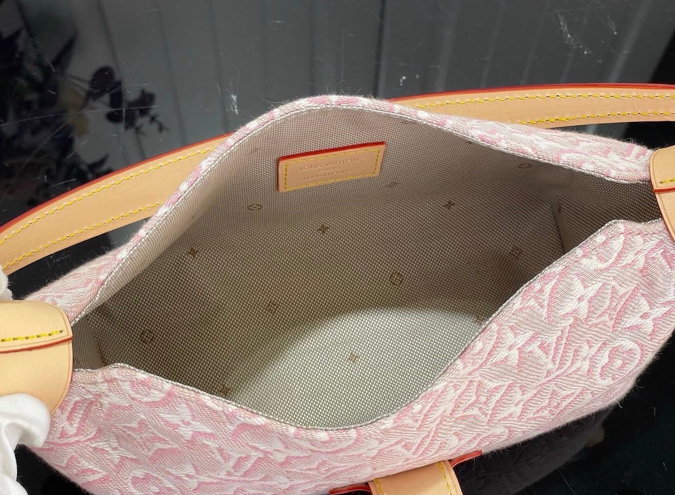 Pochette Mia