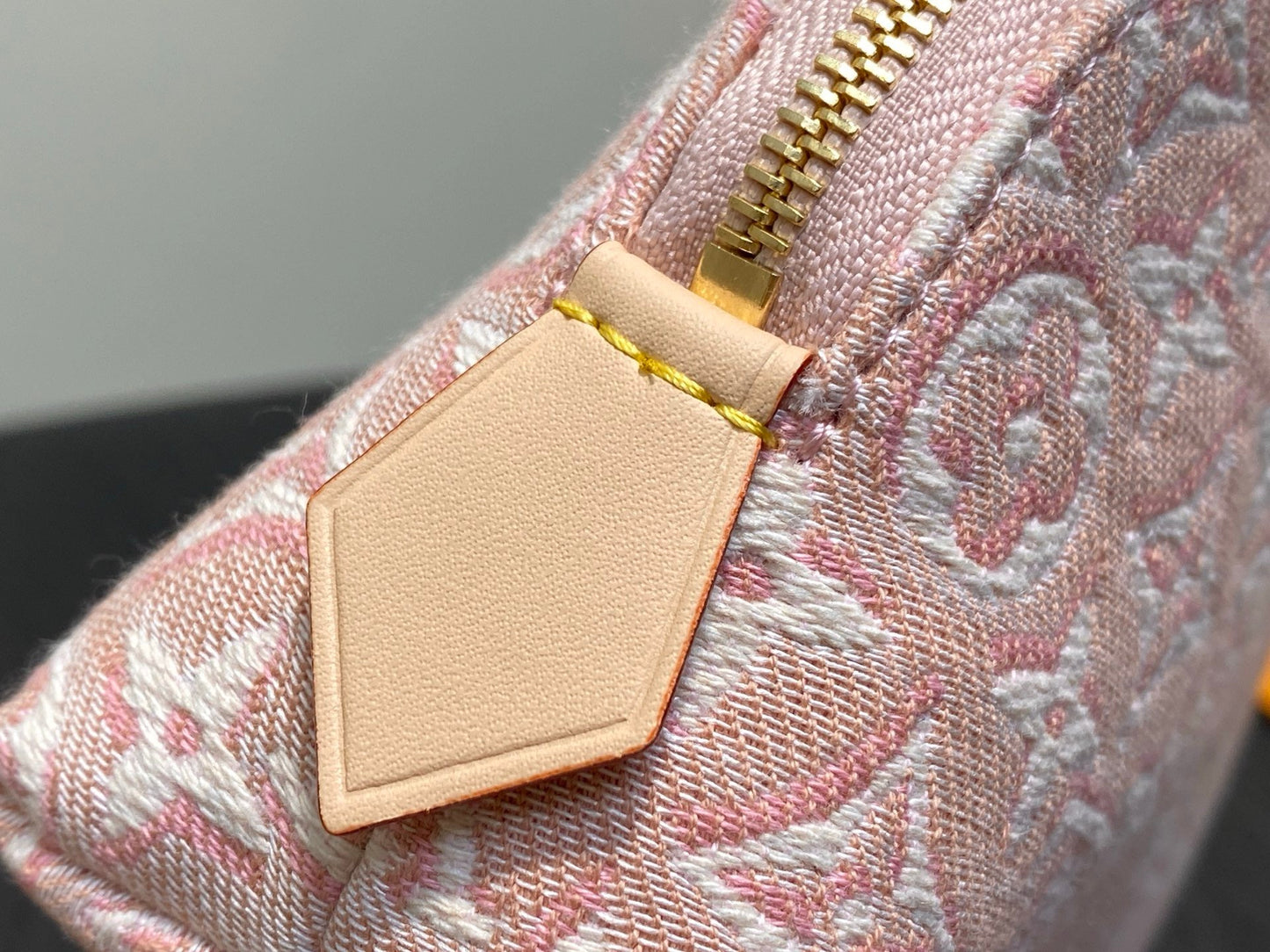 Cosmetic Pouch PM