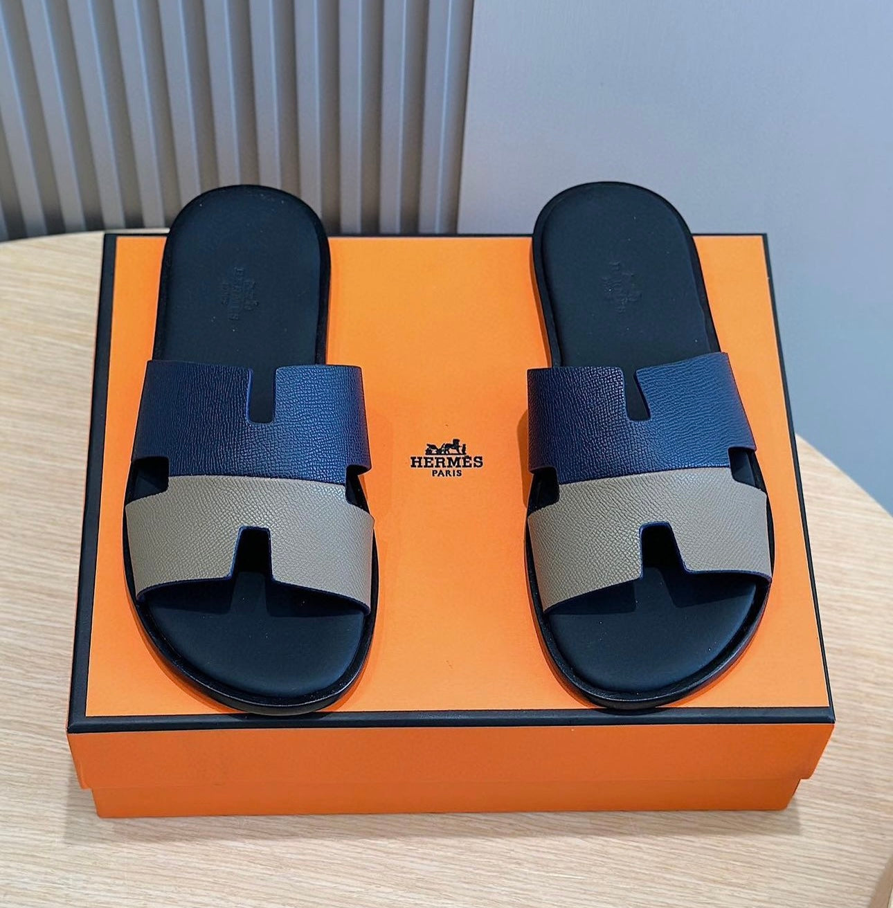 Izmir Sandals