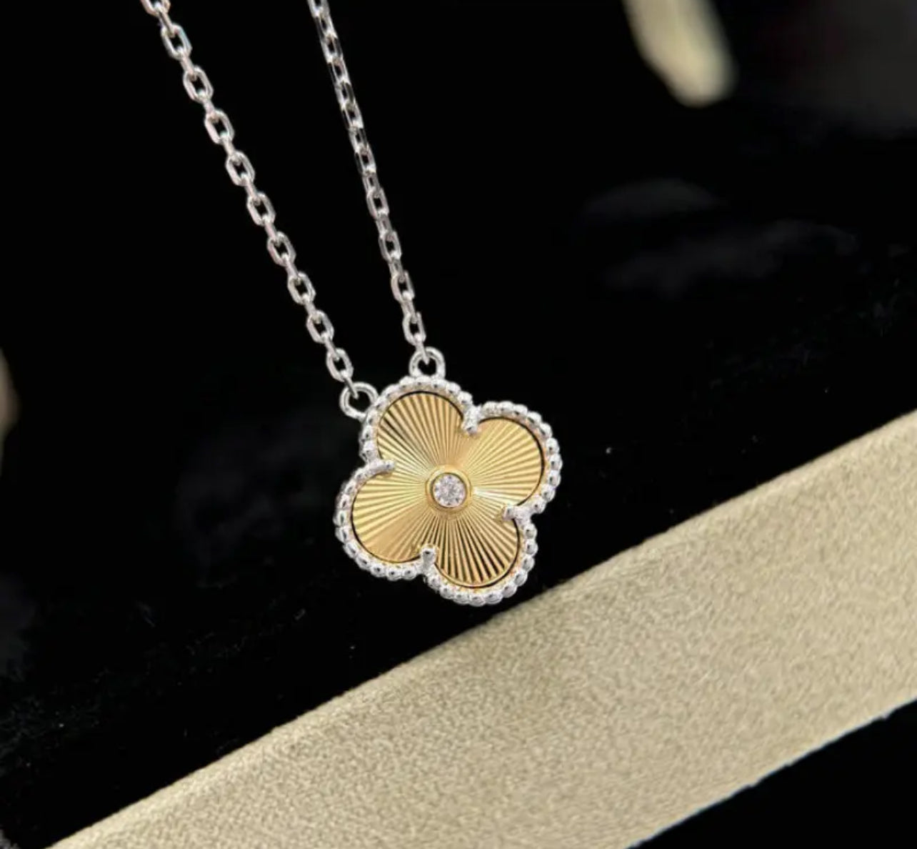 Alhambra Pendant