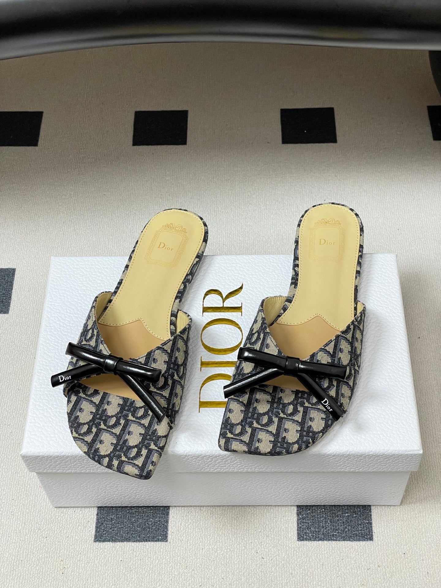 Oblique Mules