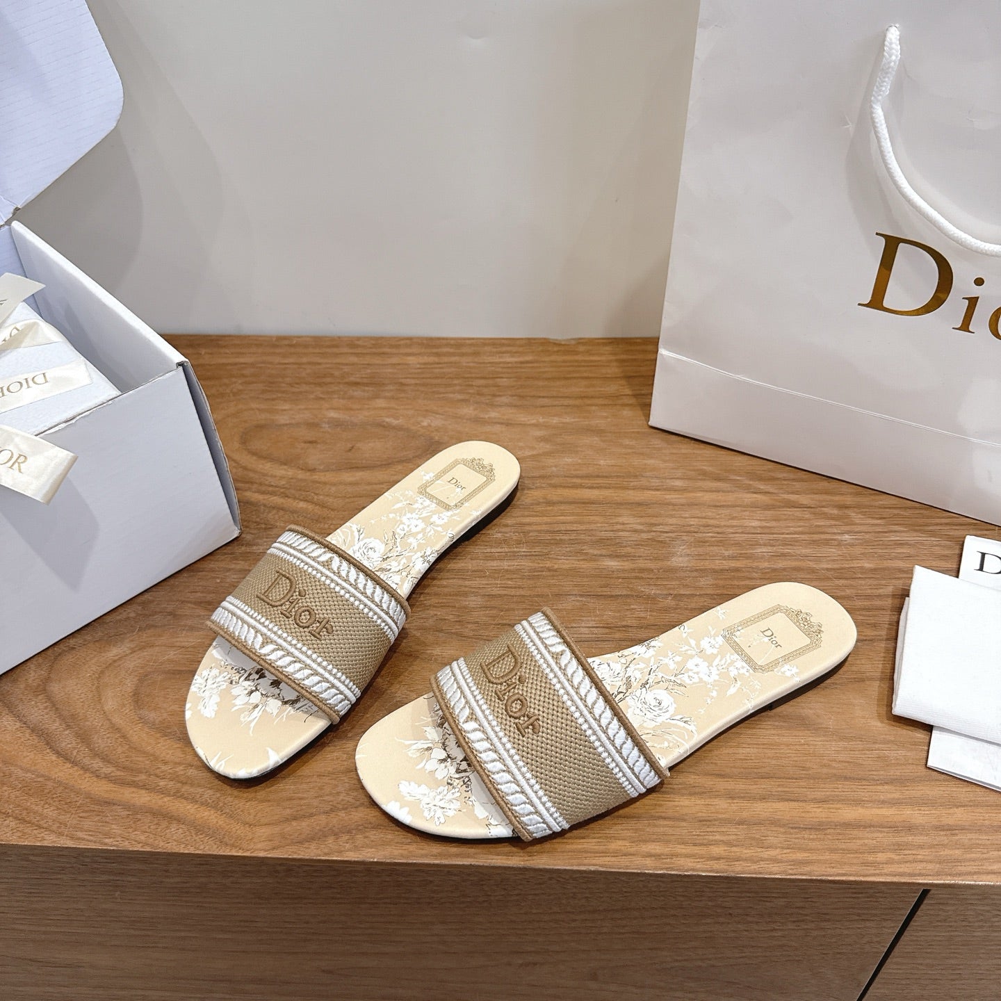 Dway Mules