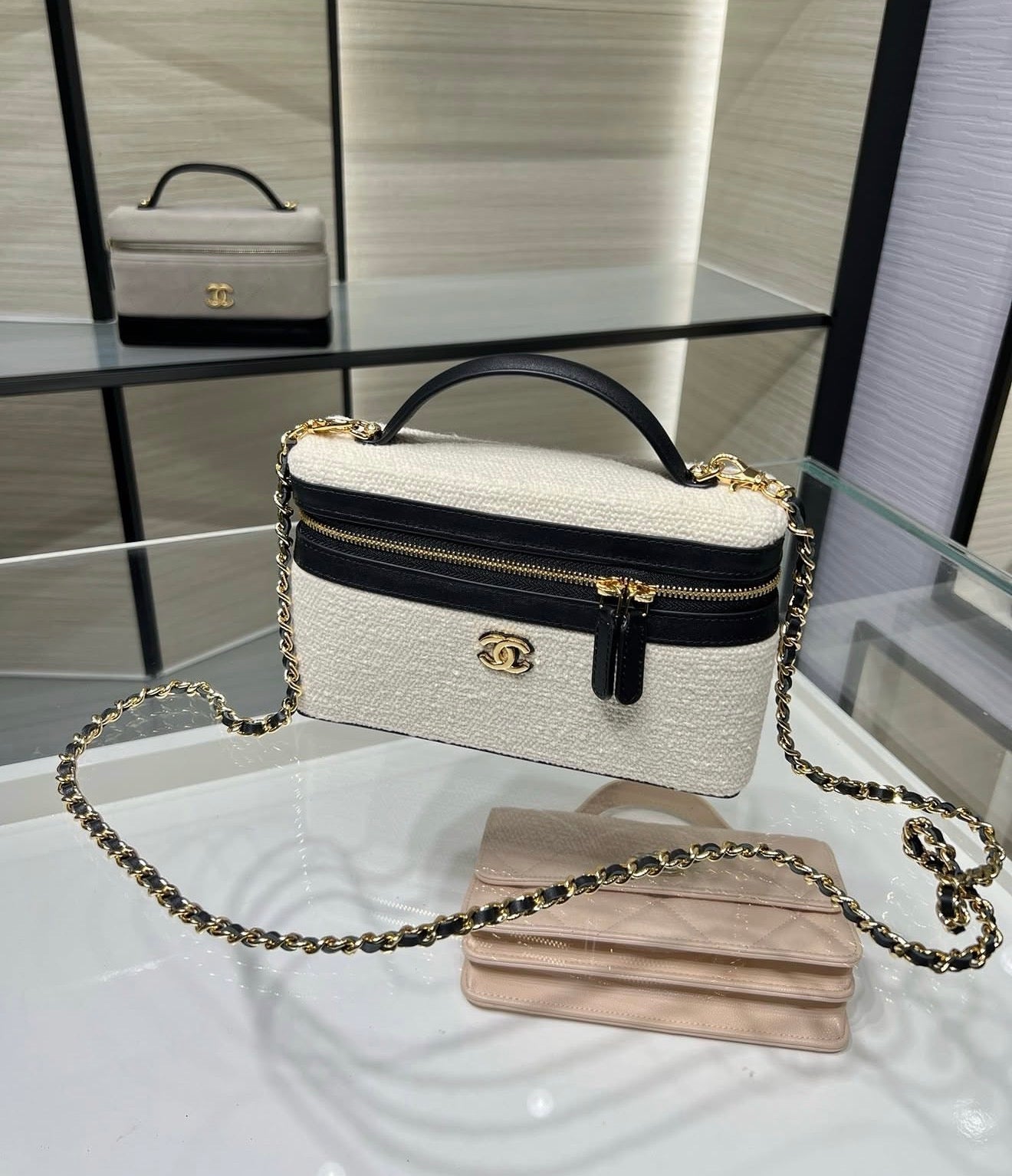 Trendy Vanity