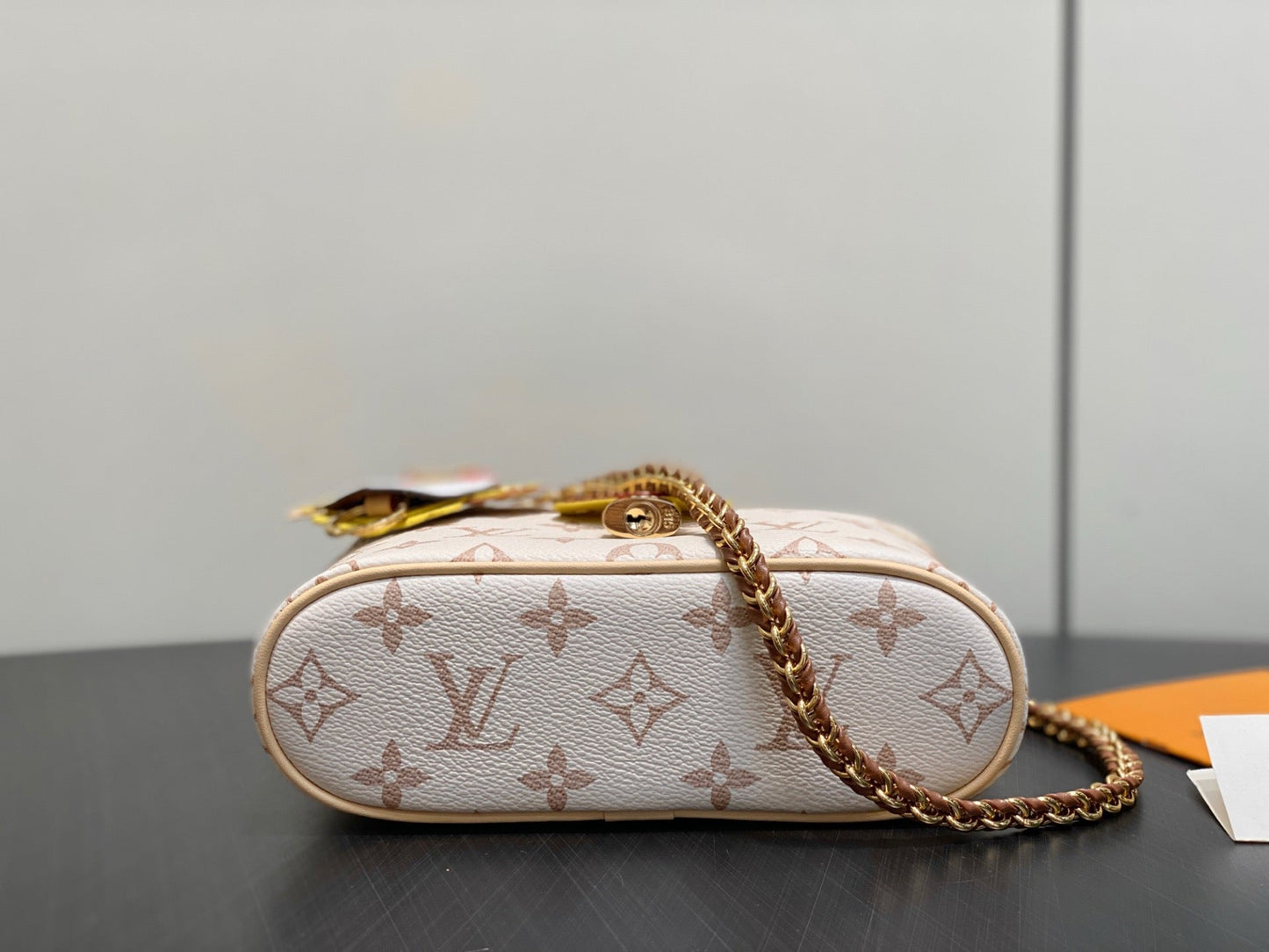 Vanity Chain Pouch