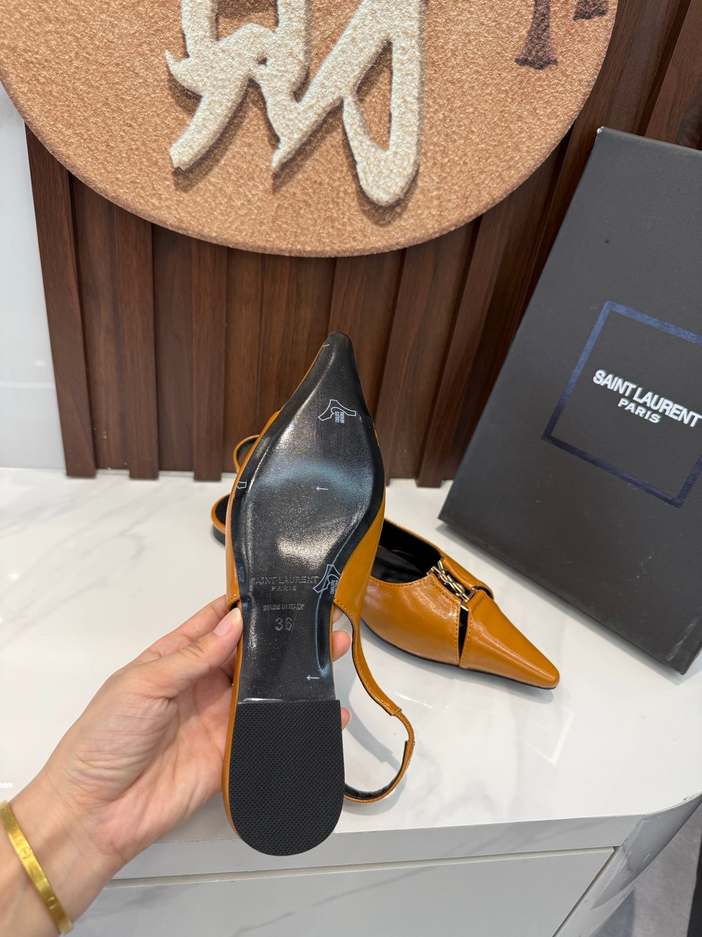 Leather Pumps