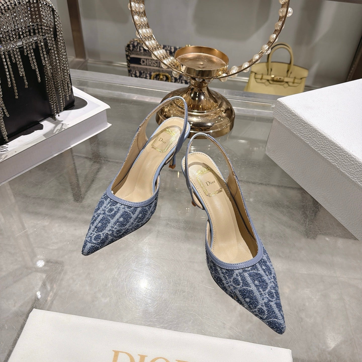 Oblique Pumps