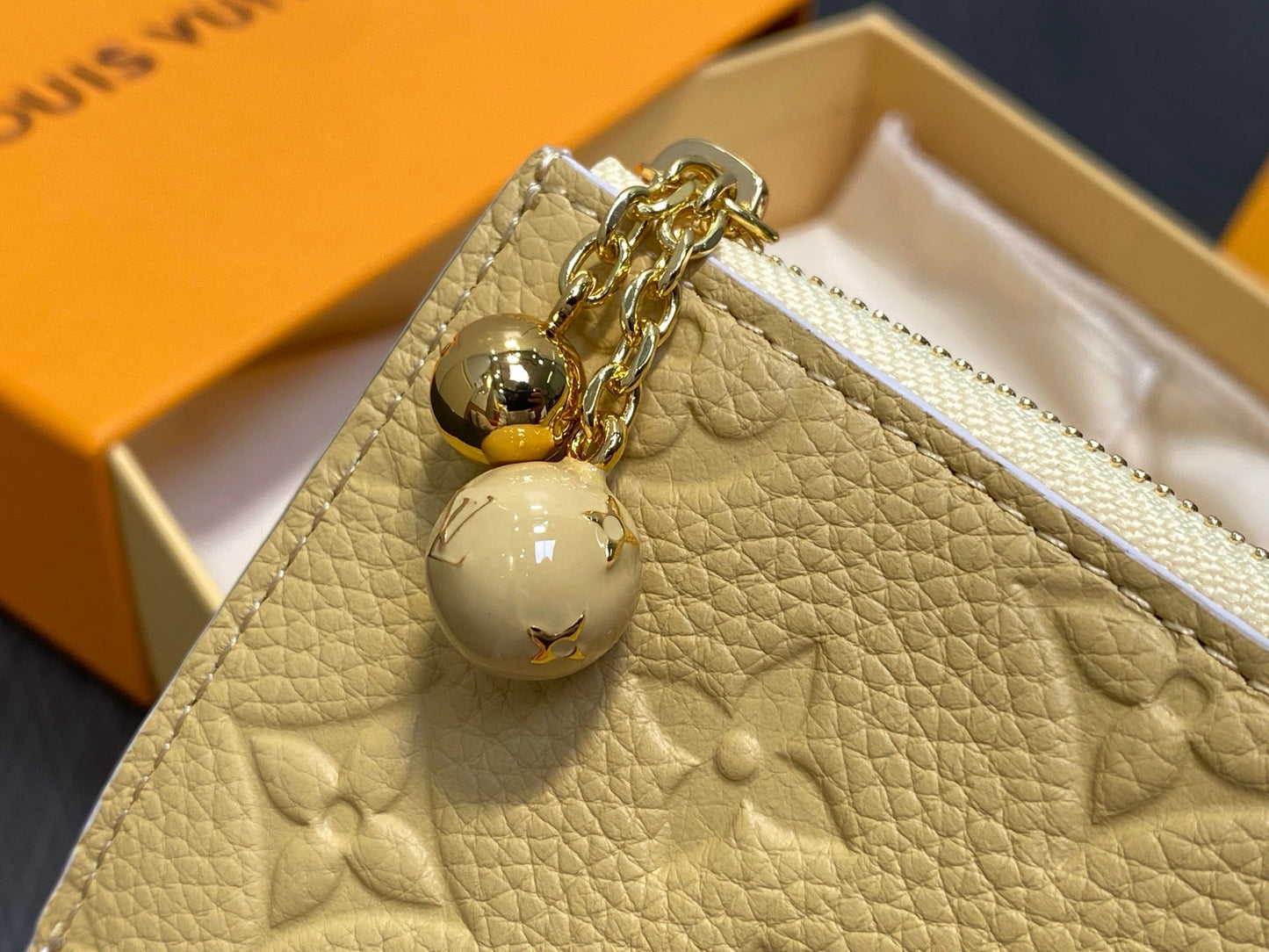 Lisa Wallet