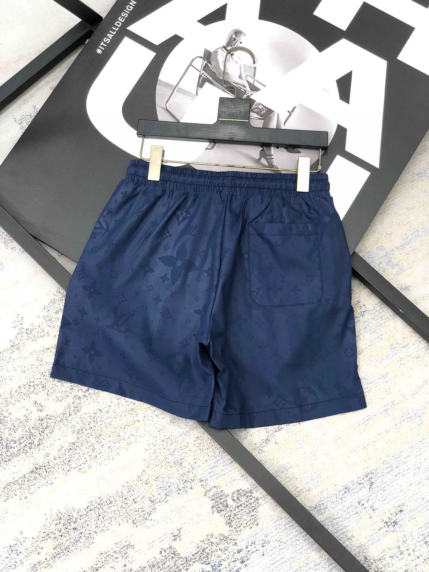 Logo Shorts