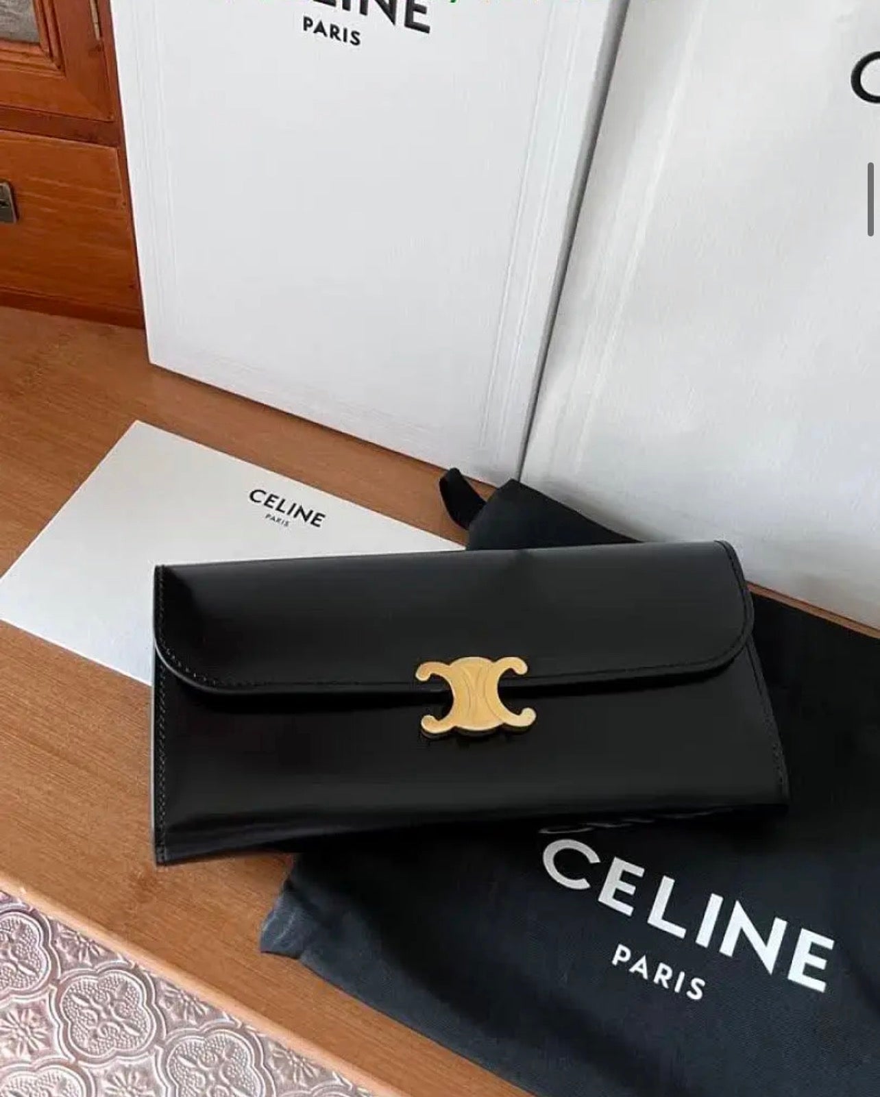 Triomphe Purse