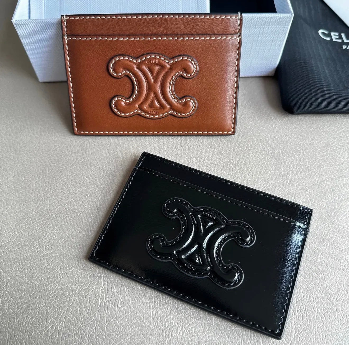 Triomphe Card Holder