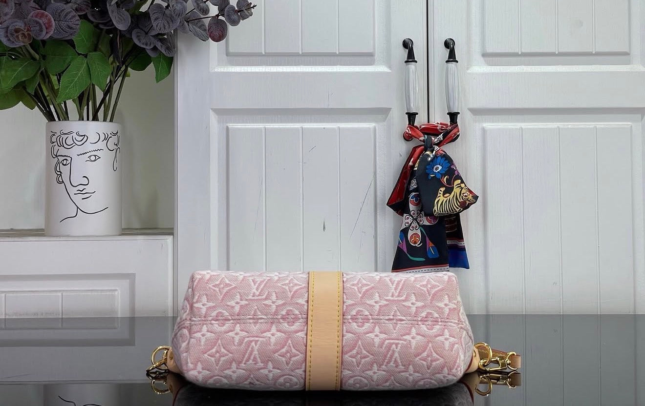 Pochette Mia