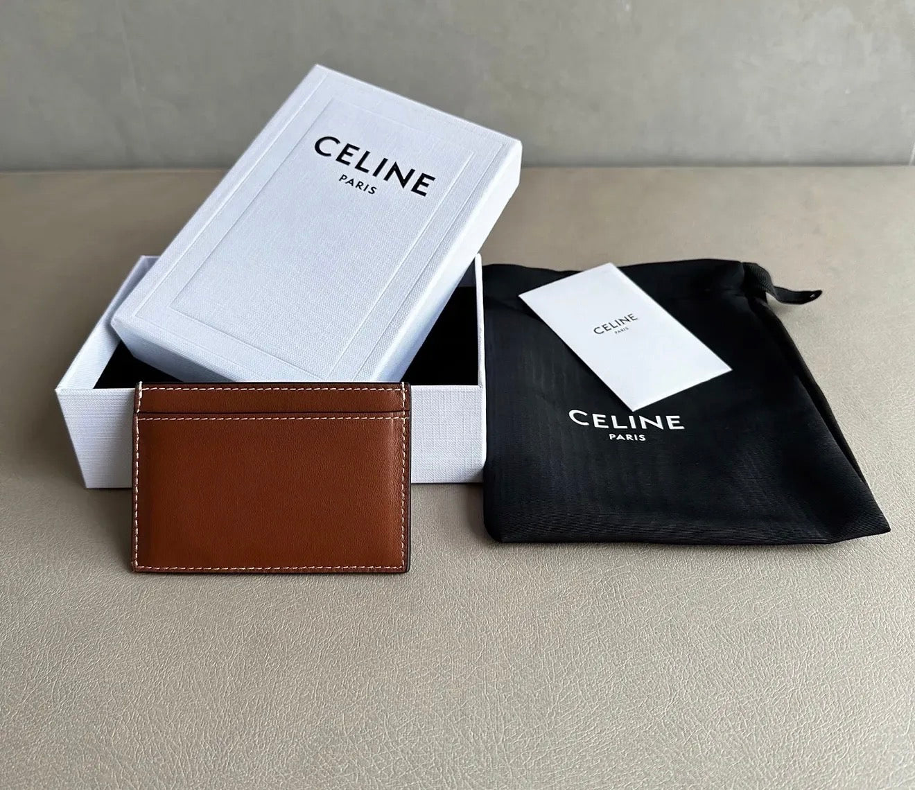 Triomphe Card Holder