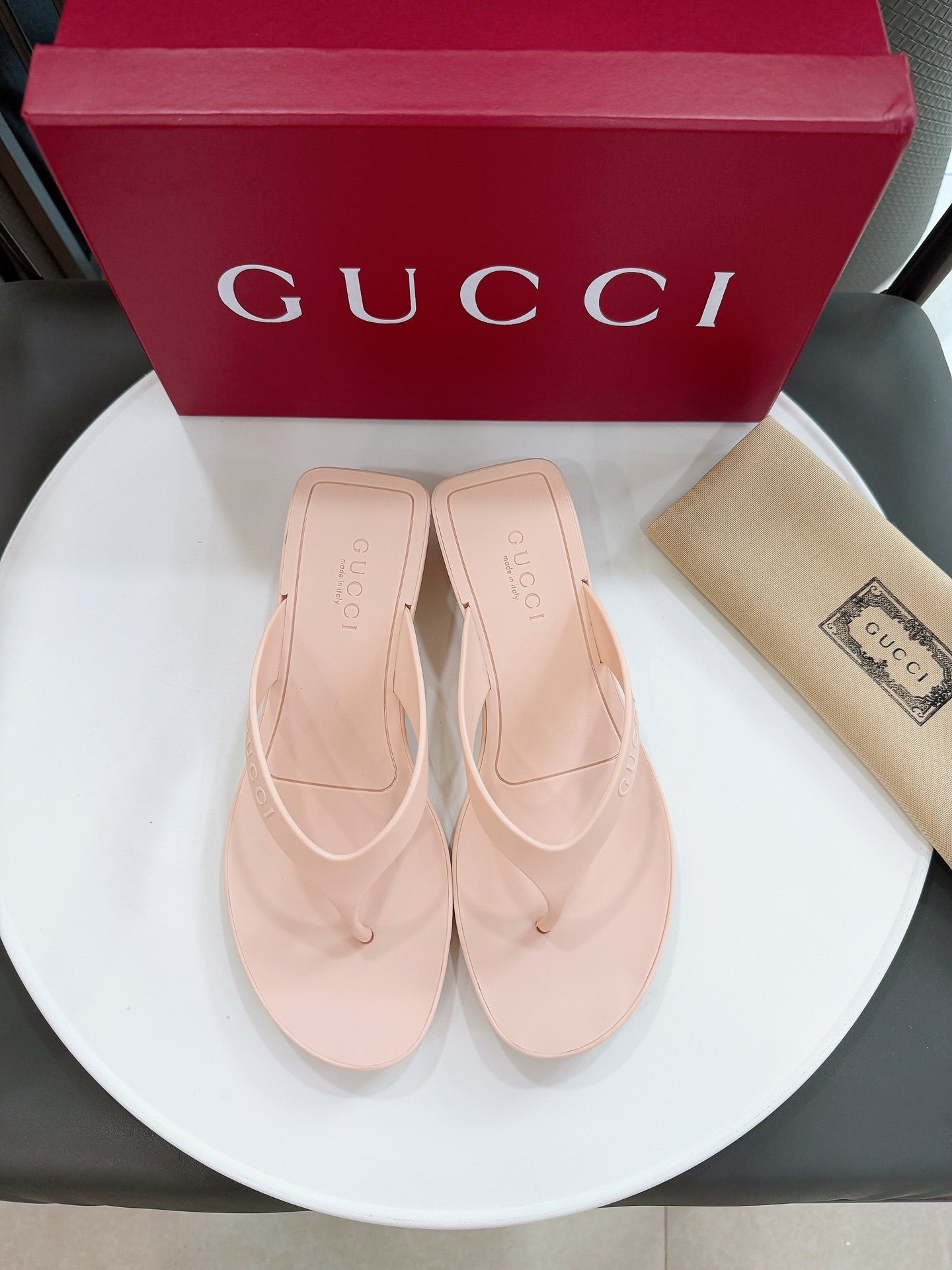 GG Sandals