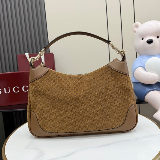 Medium Shoulder Bag