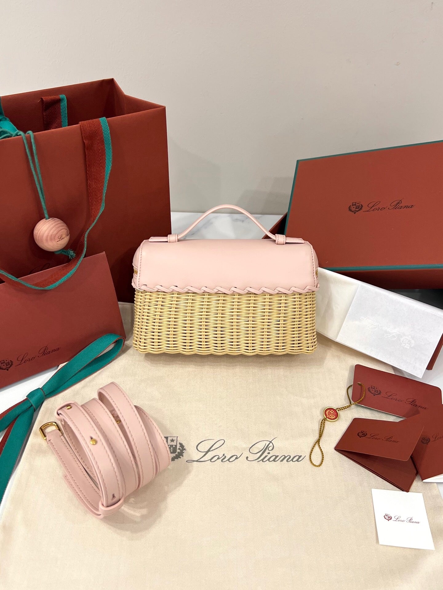 Extra Wicker Bag