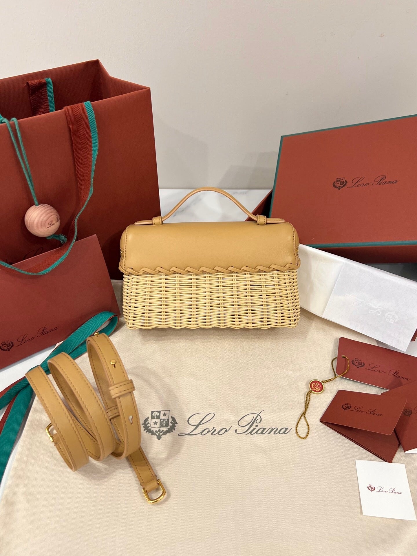 Extra Wicker Bag