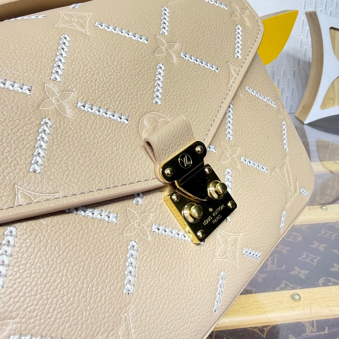 Pochette Metis