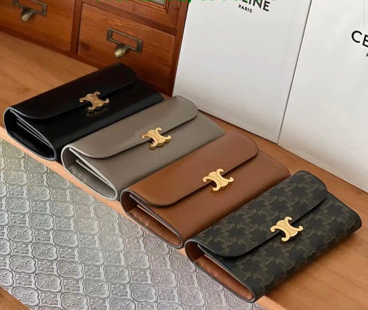 Triomphe Purse