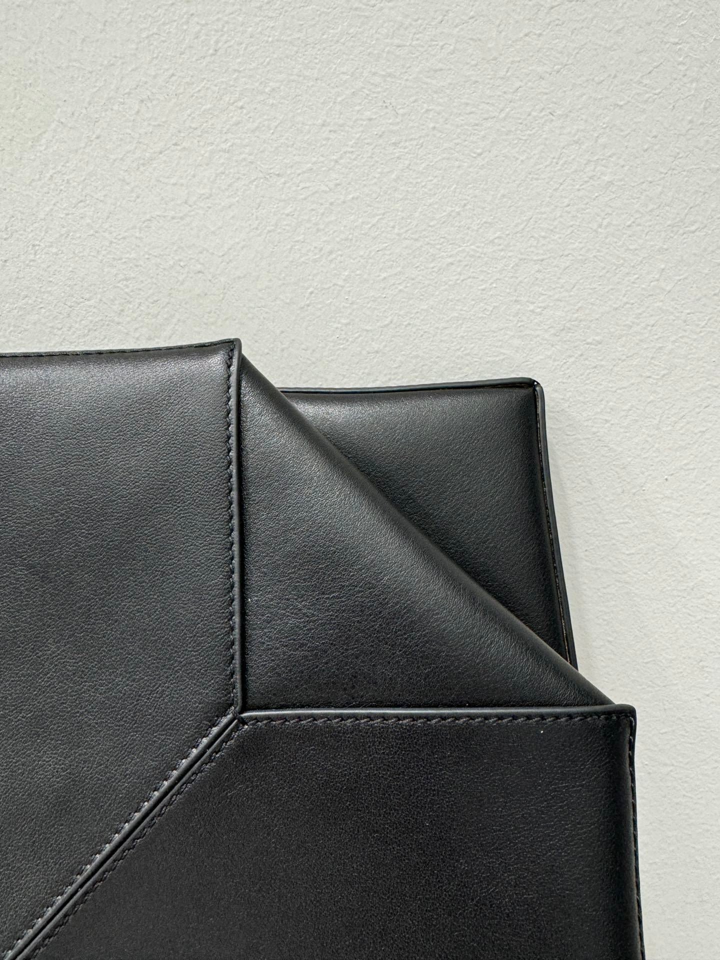 Fold Tote