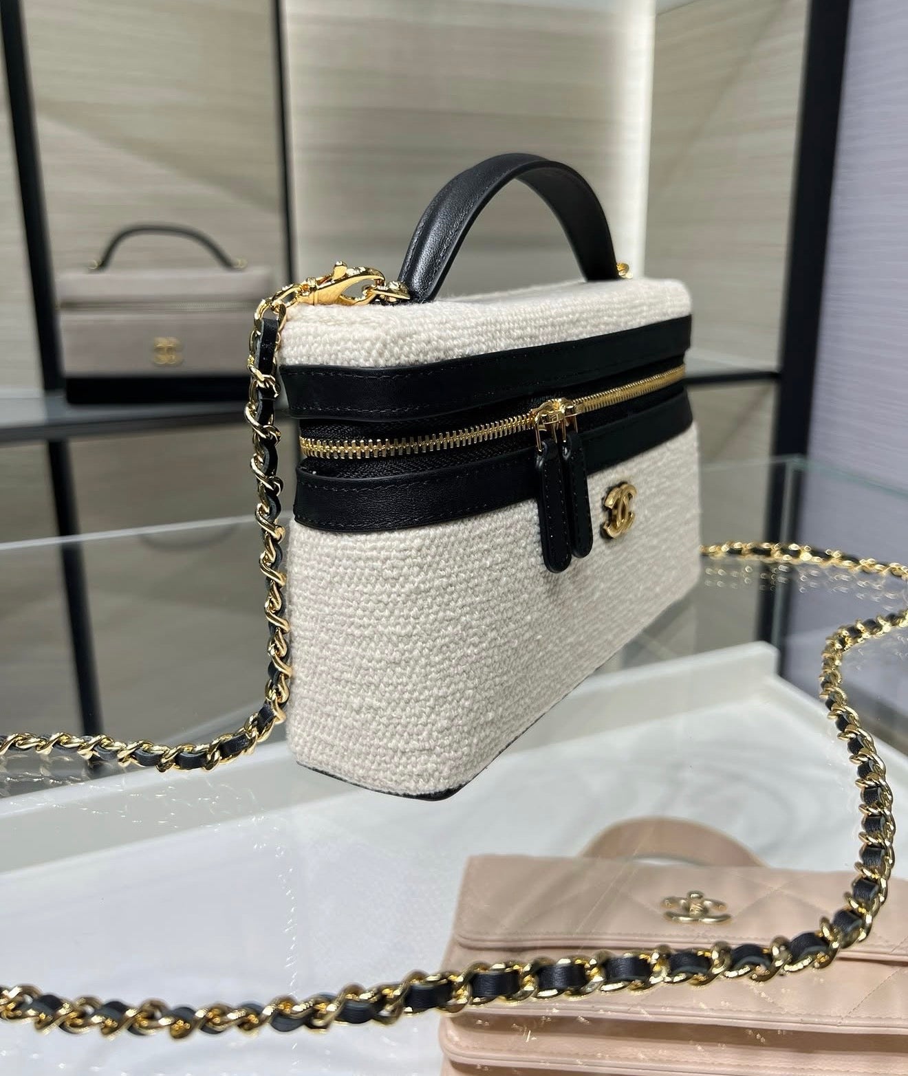 Trendy Vanity