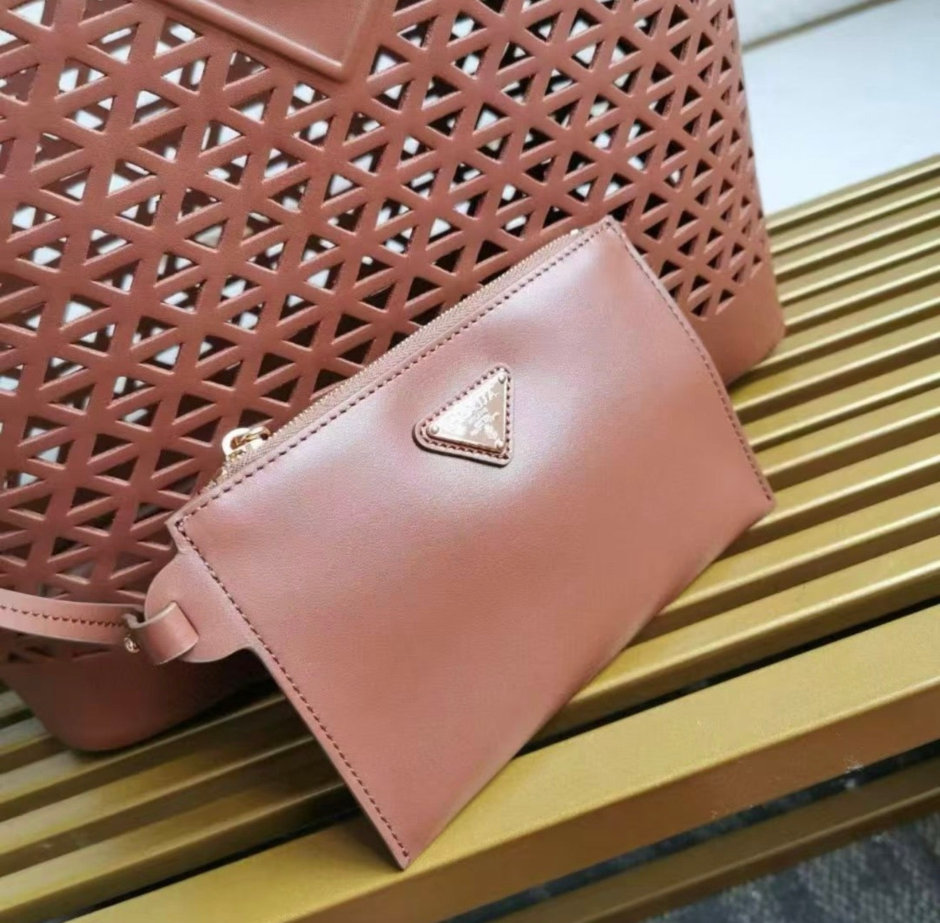 Cut Out Tote