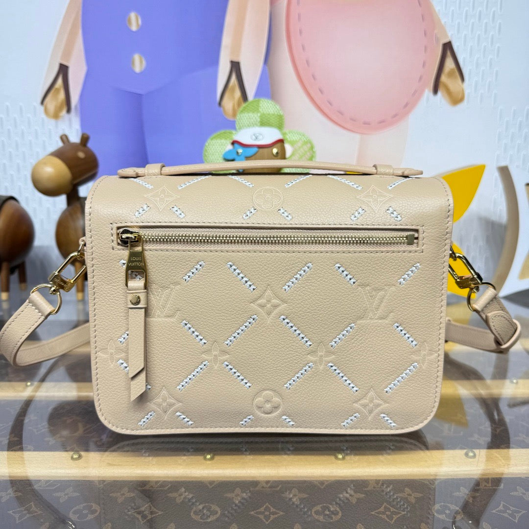 Pochette Metis