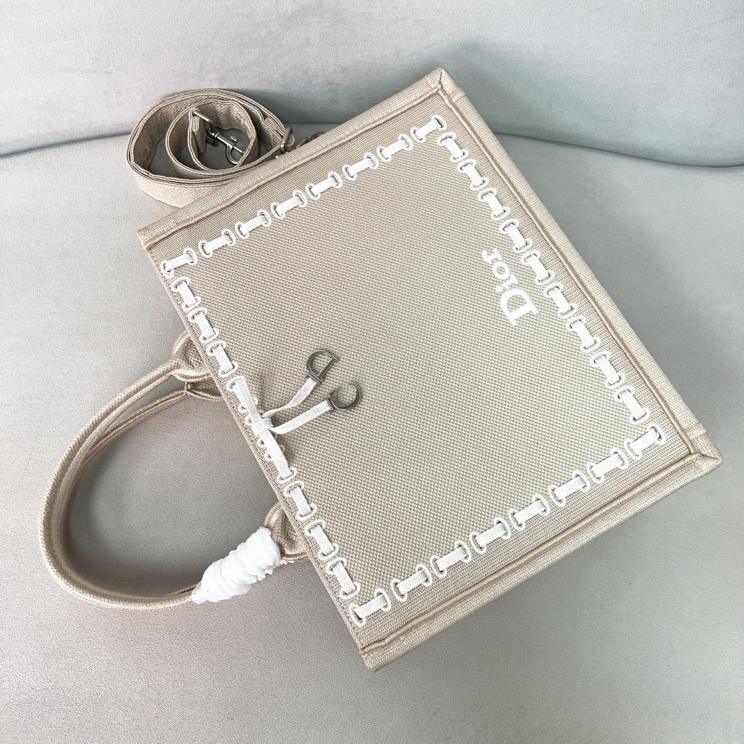 Medium Book Tote