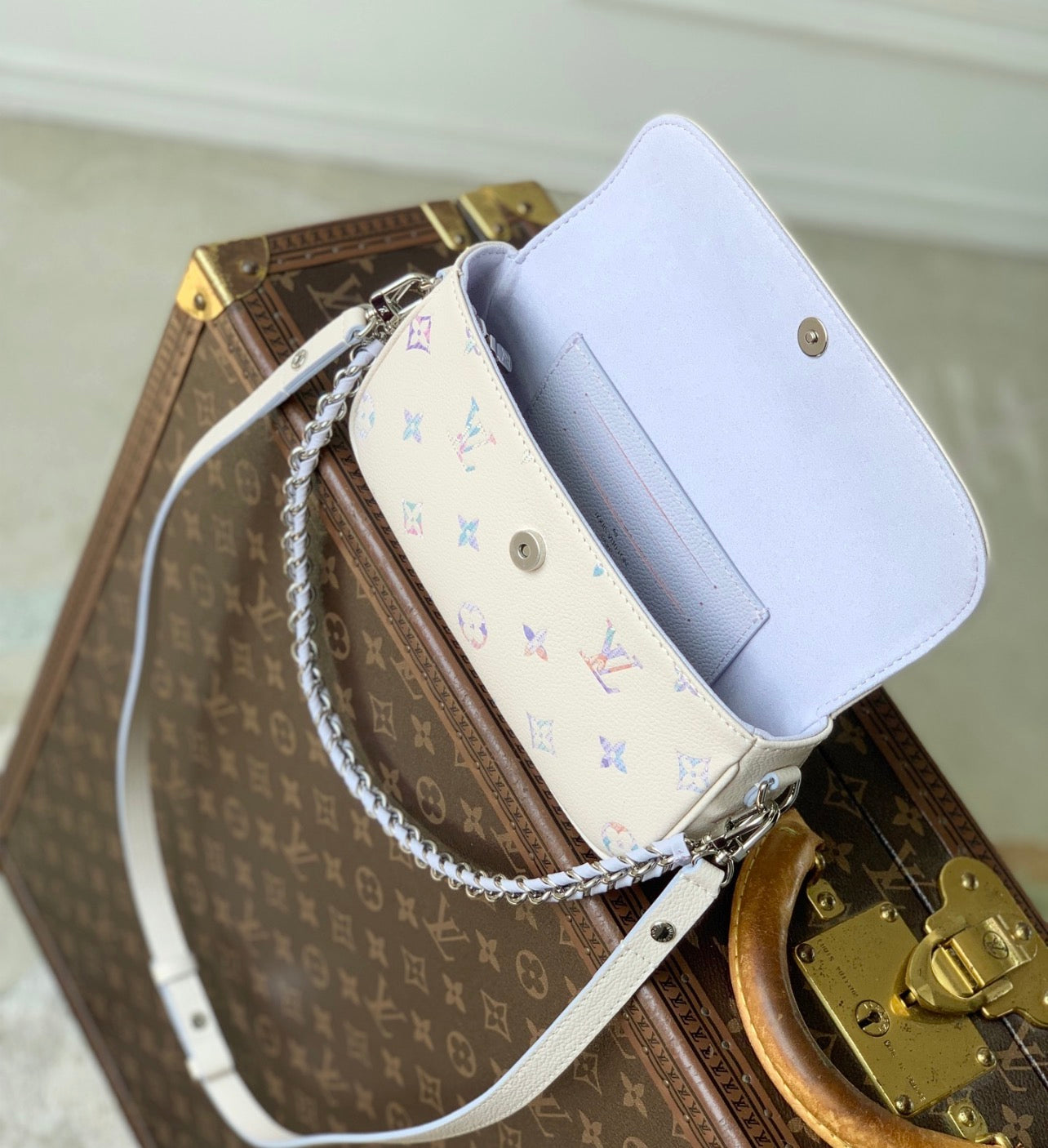 Ivy Chain Bag