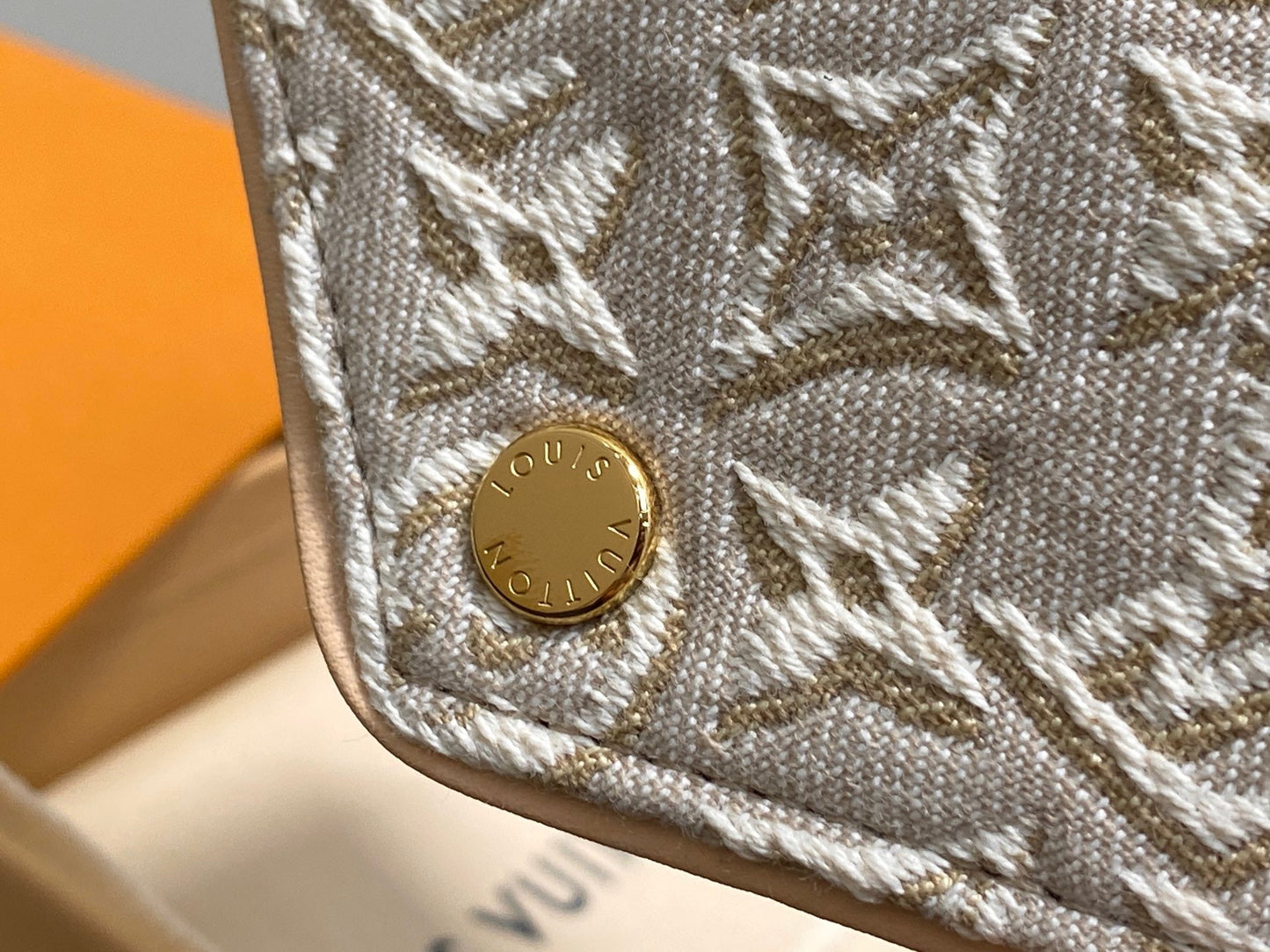 Victorine Wallet