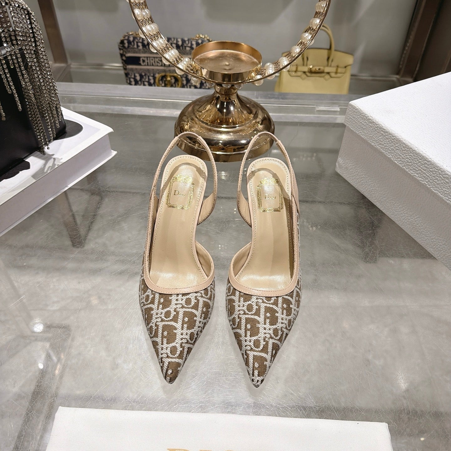 Oblique Pumps