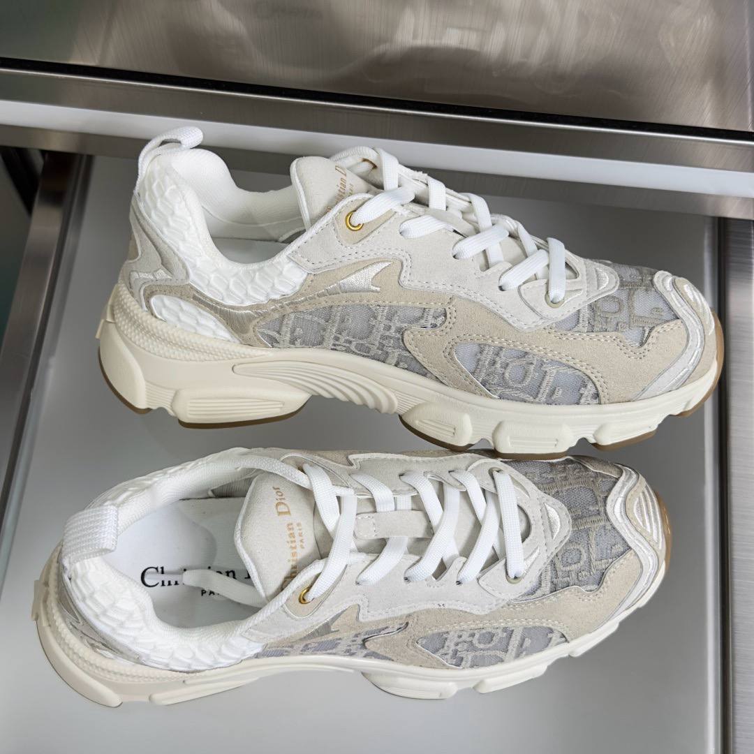 Vibe Trainers