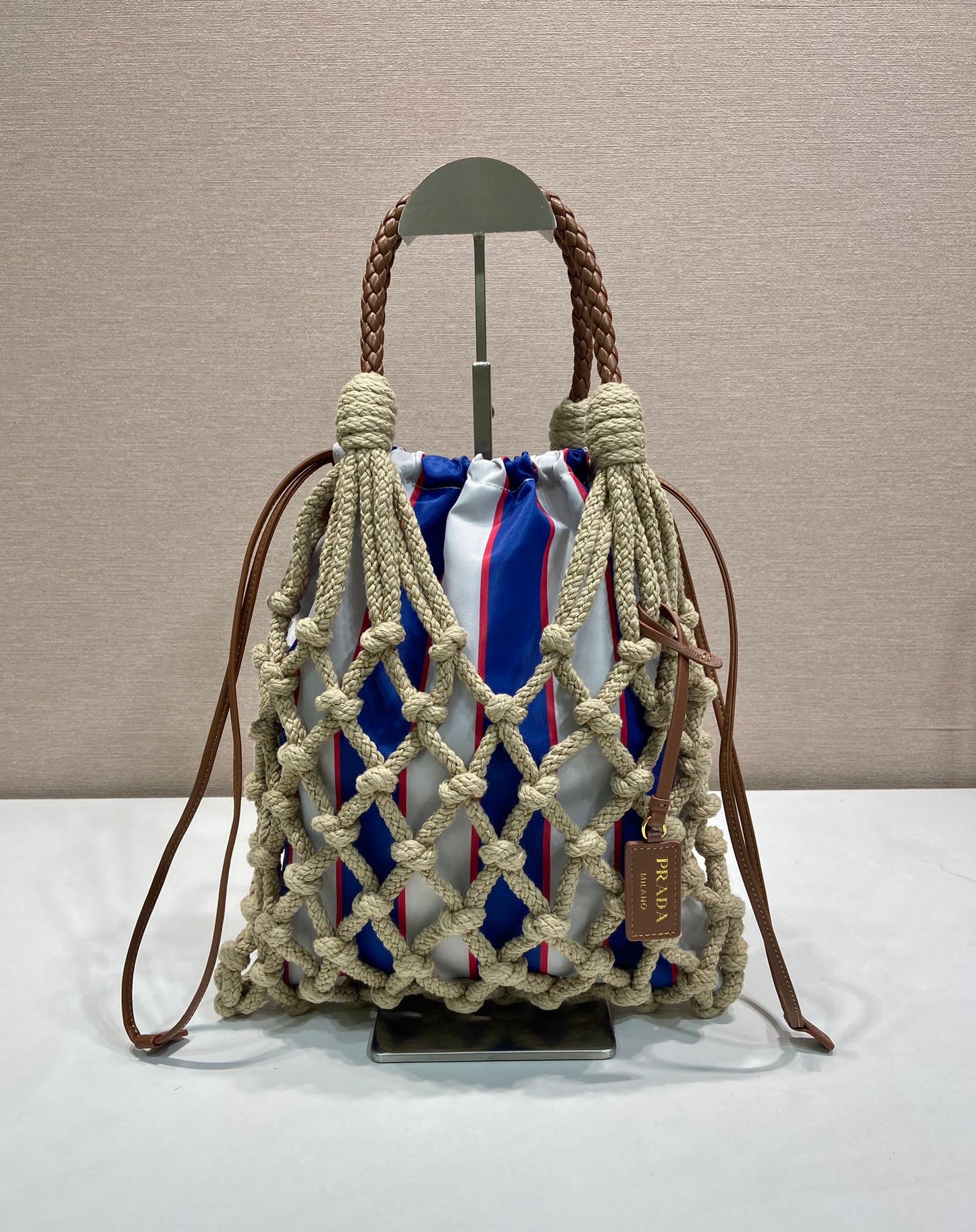 Noue Tote