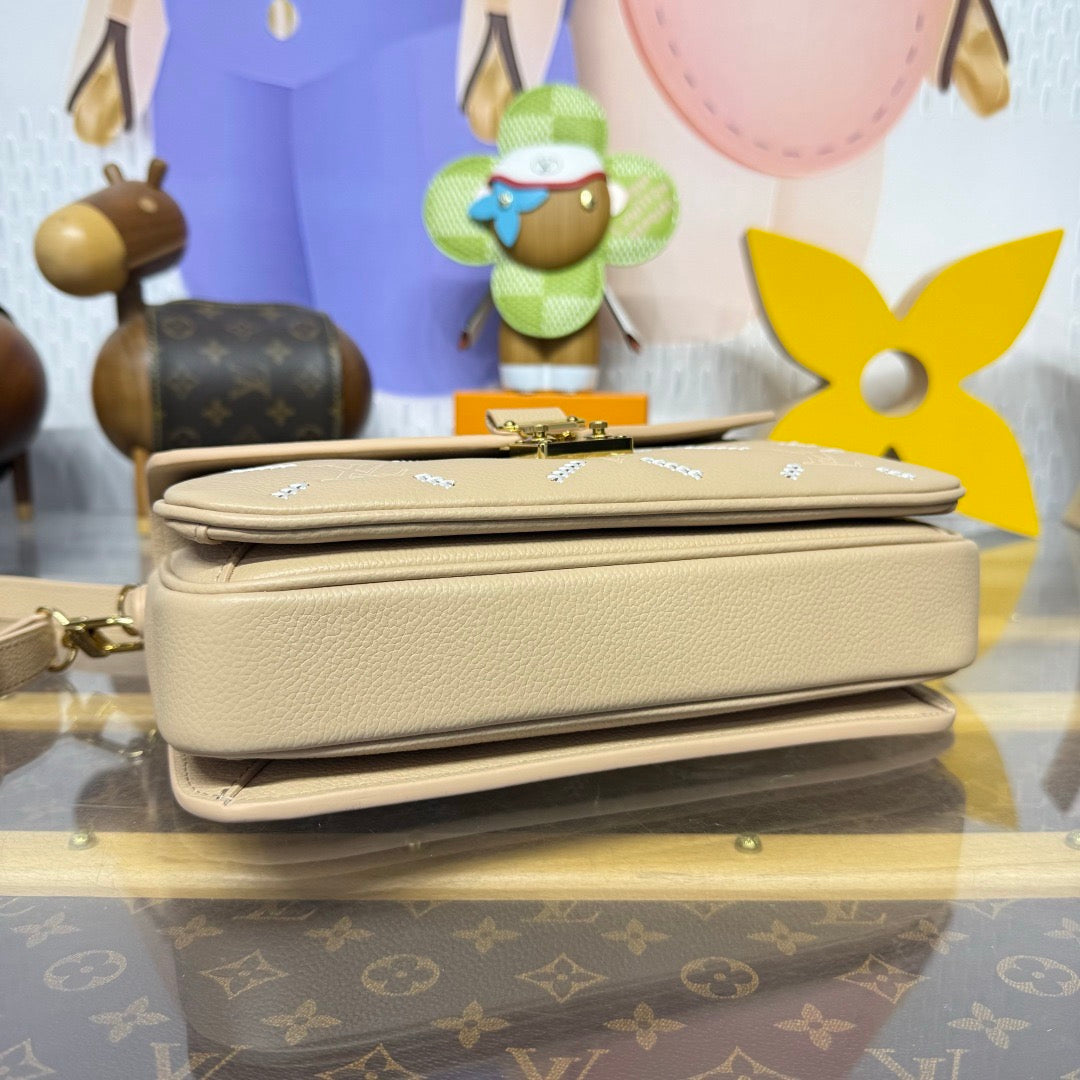 Pochette Metis