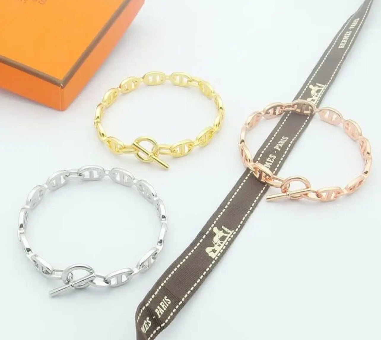 Enchainee Bracelet