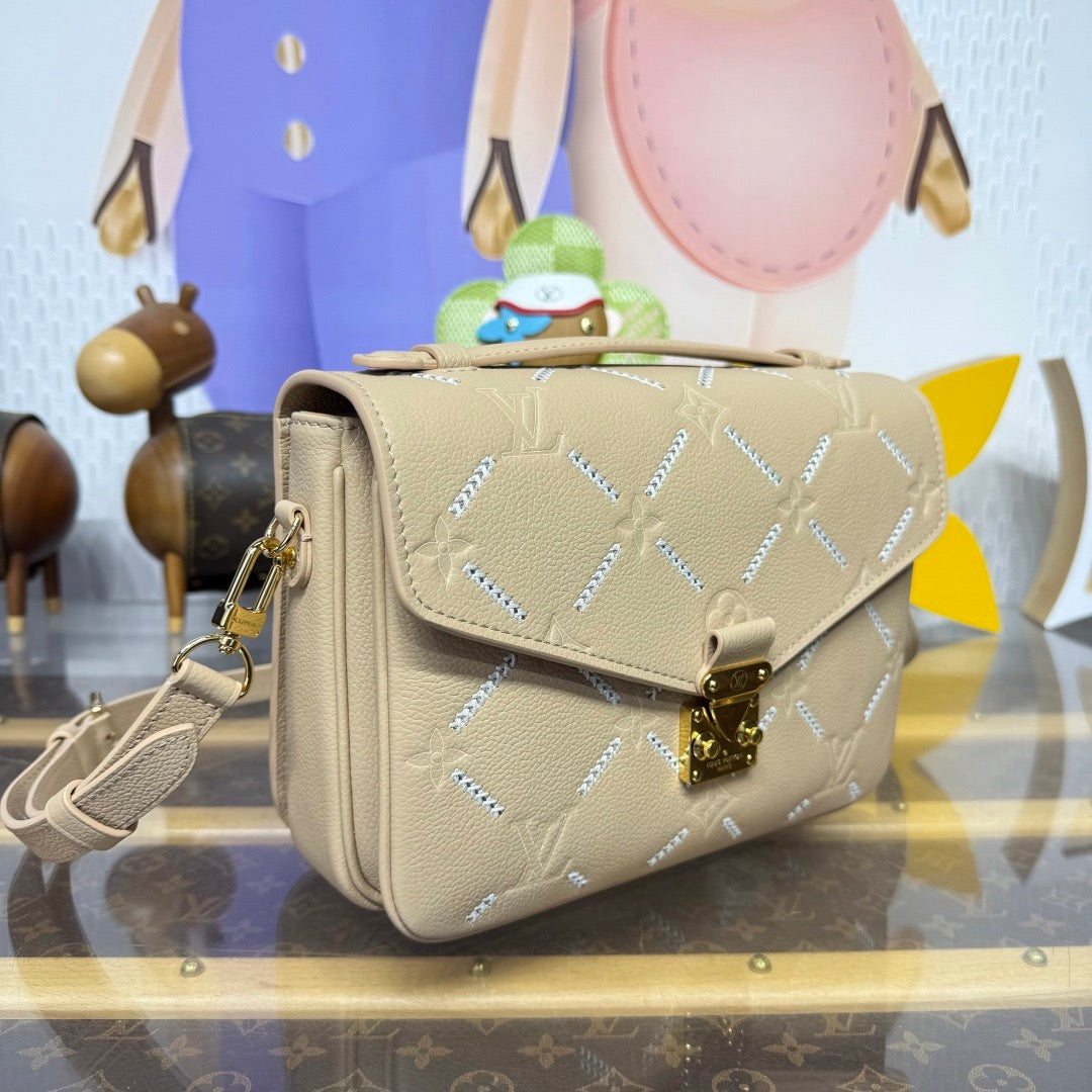 Pochette Metis