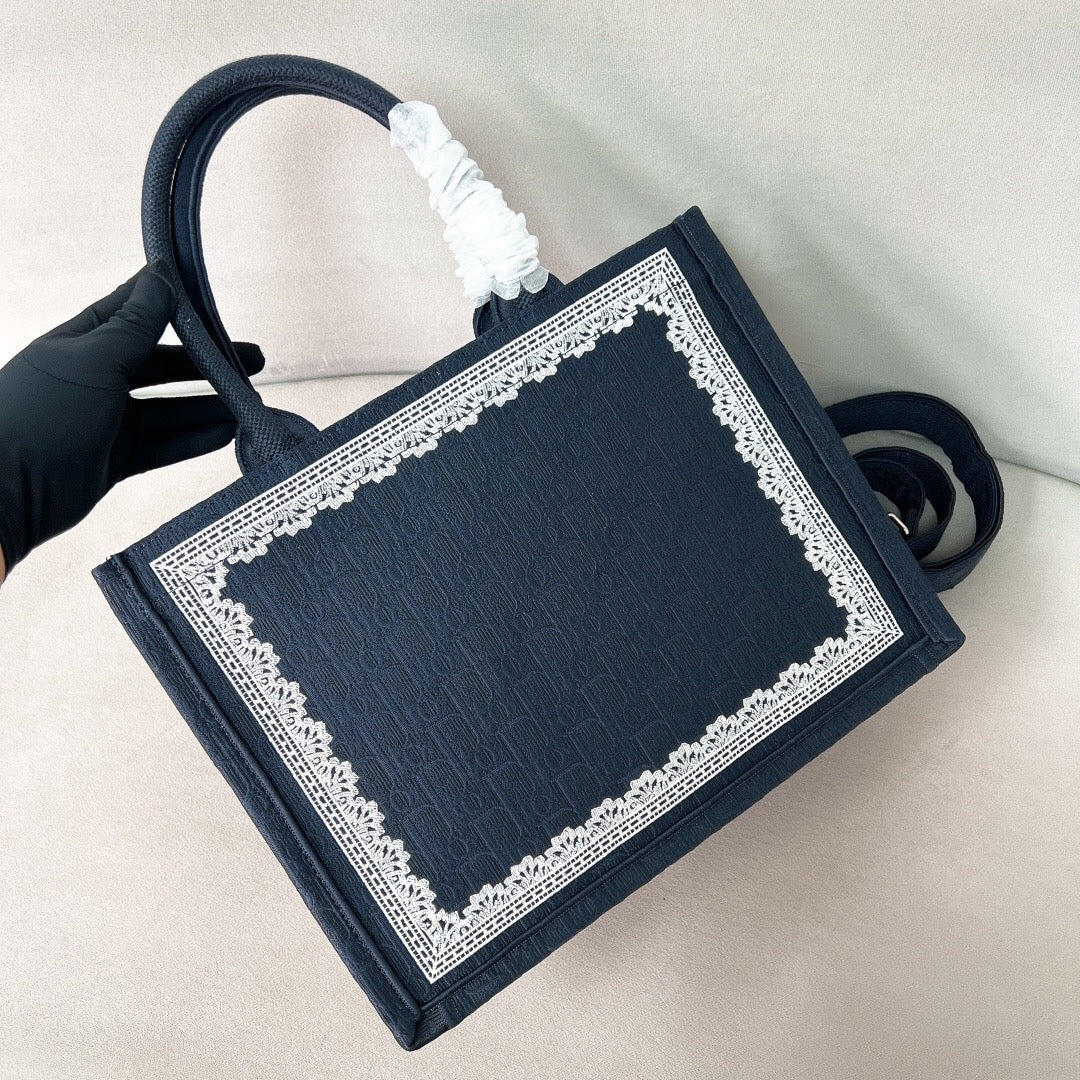 Medium Book Tote