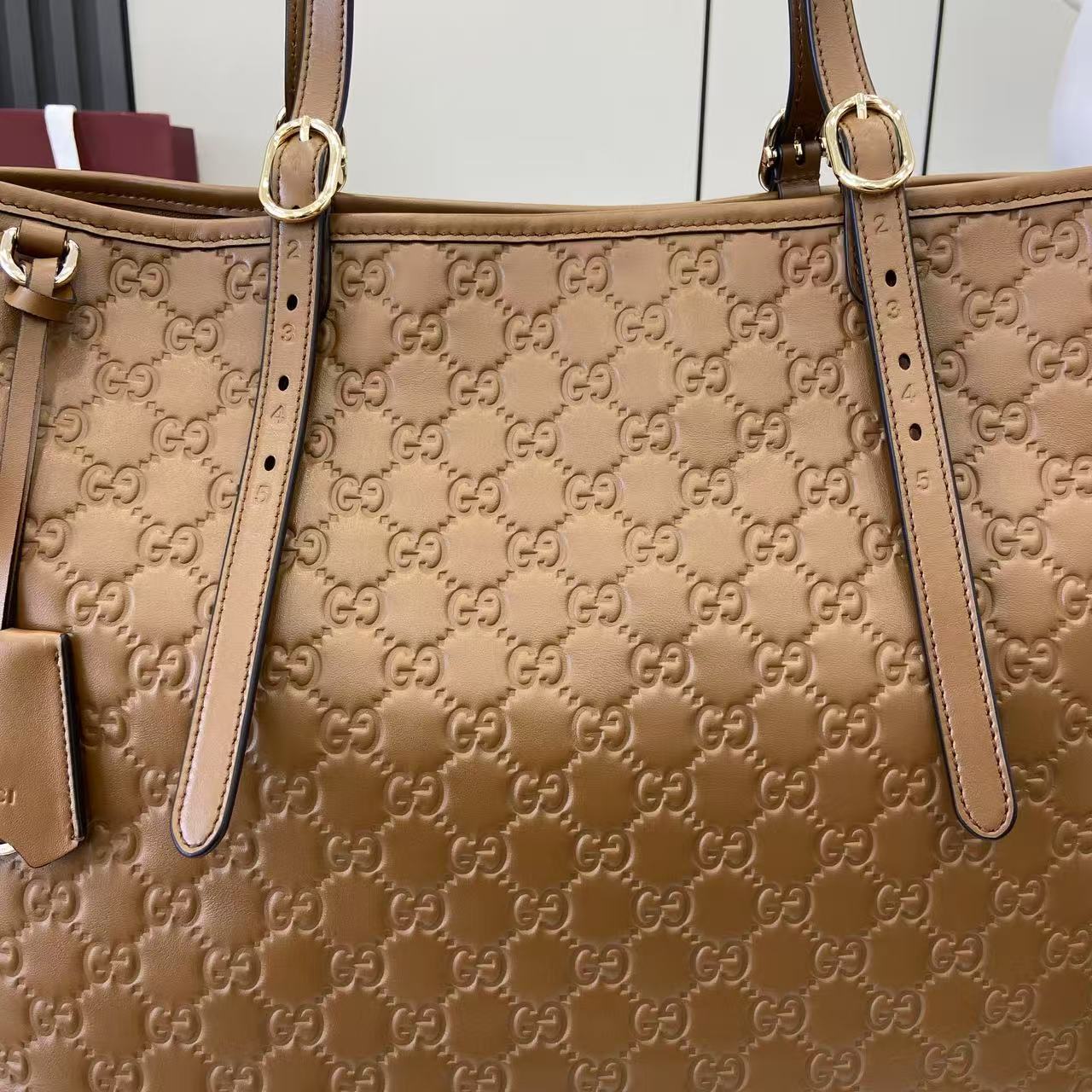 GG Tote