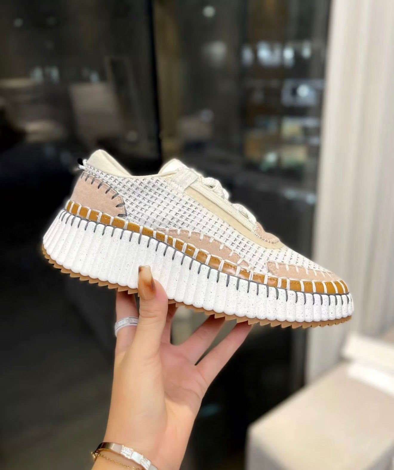 Nama Sneakers