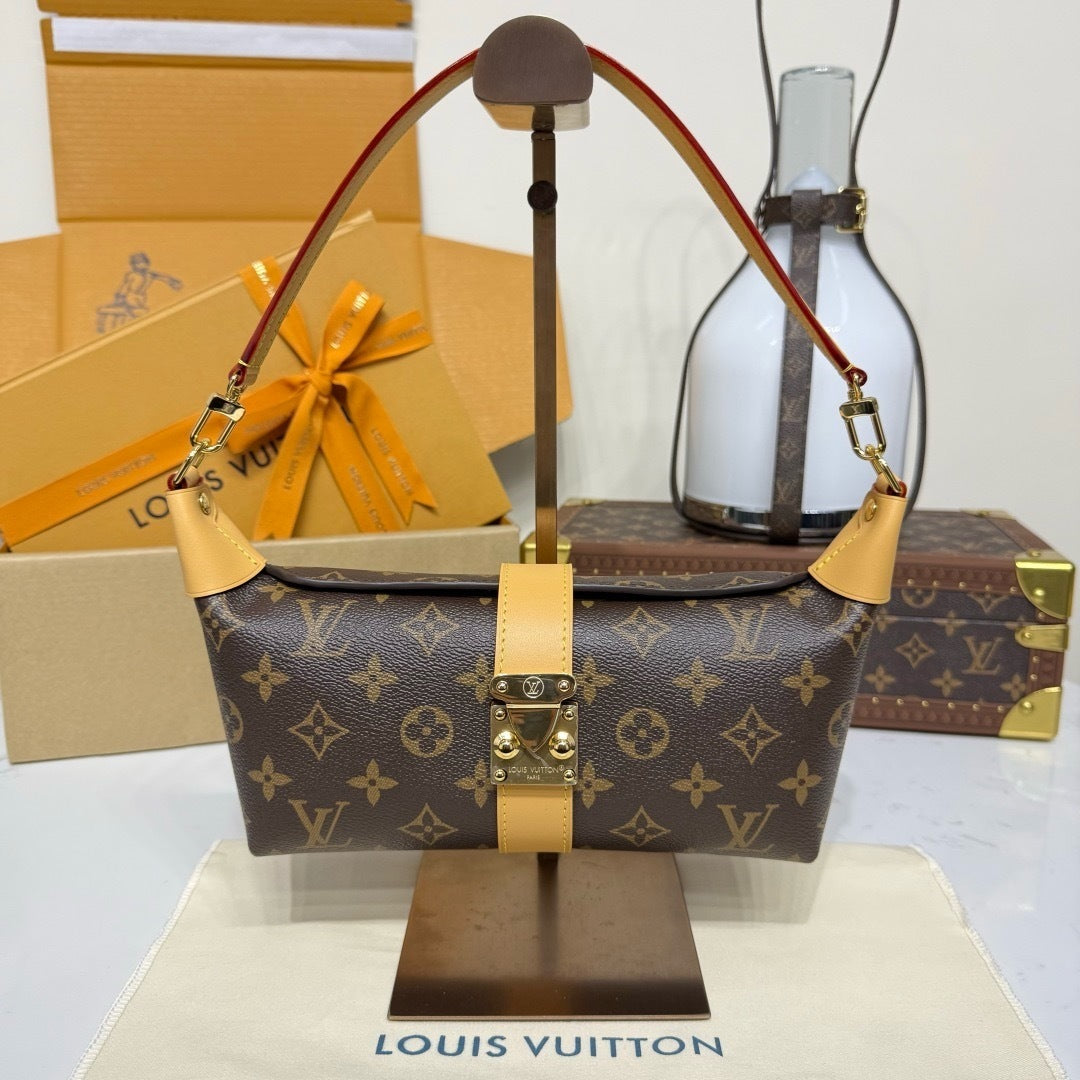 Pochette Mia