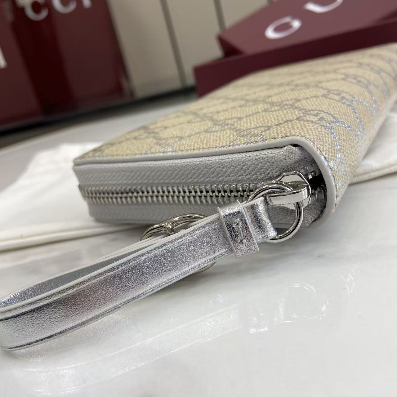 Zippy Wallet
