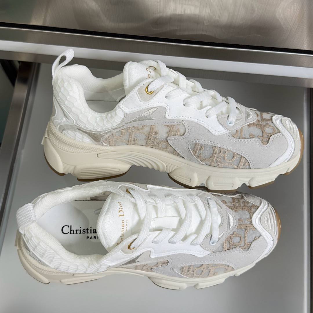 Vibe Trainers