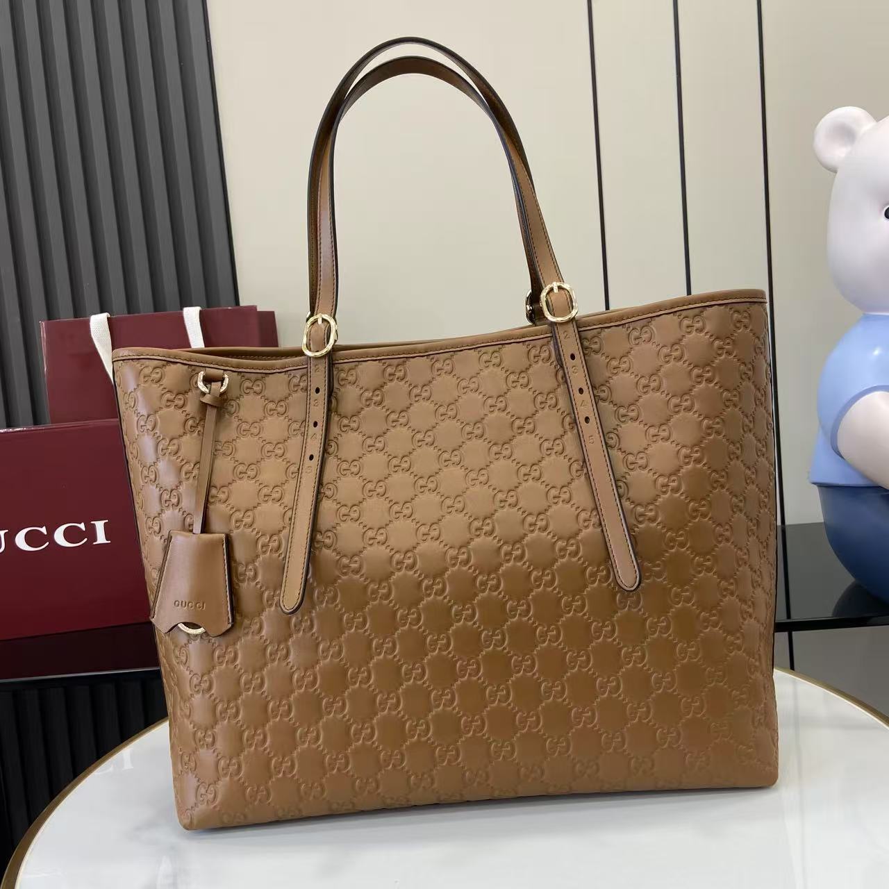 GG Tote