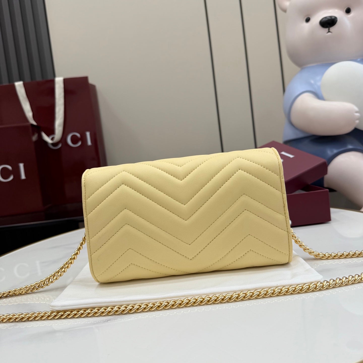Marmont Clutch