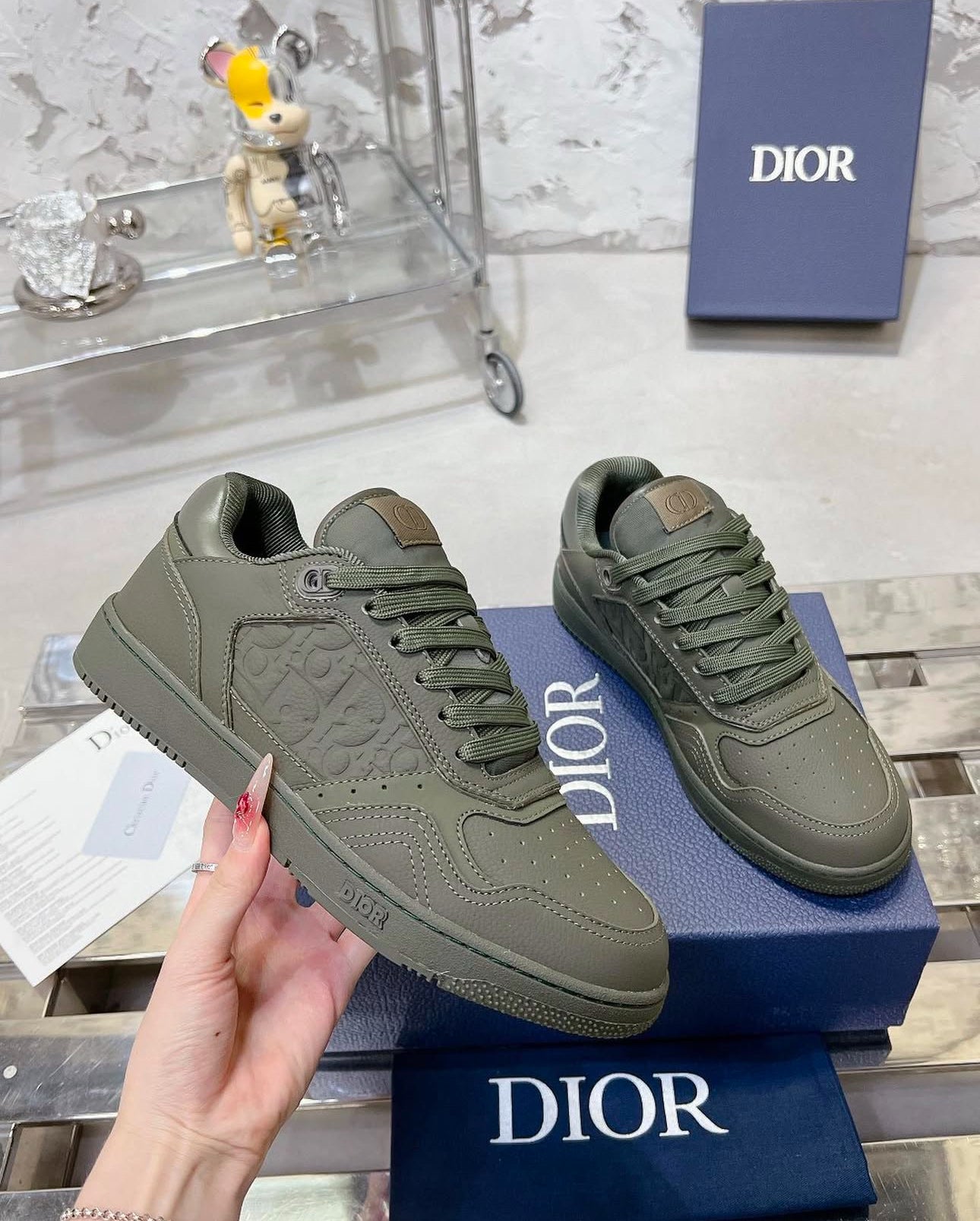 B27 Sneaker