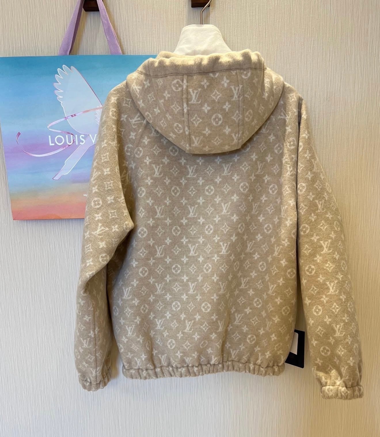 Logo Jacket