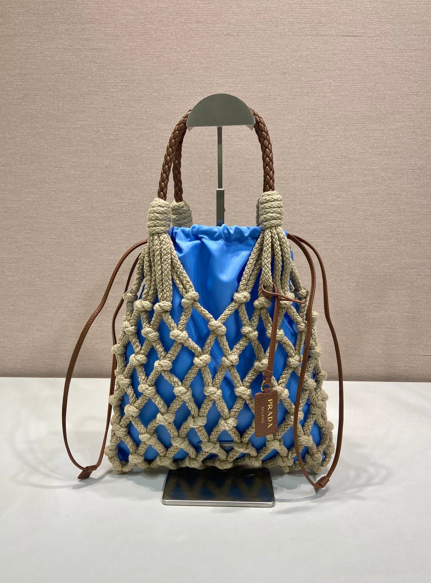 Noue Tote