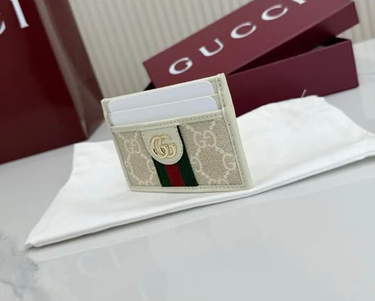 Ophidia Card Holder