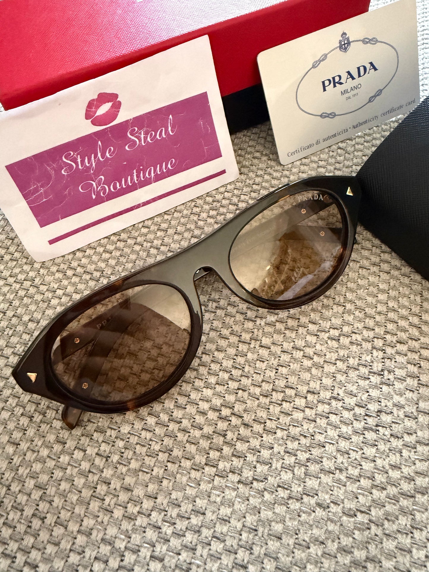Logo Sunglasses