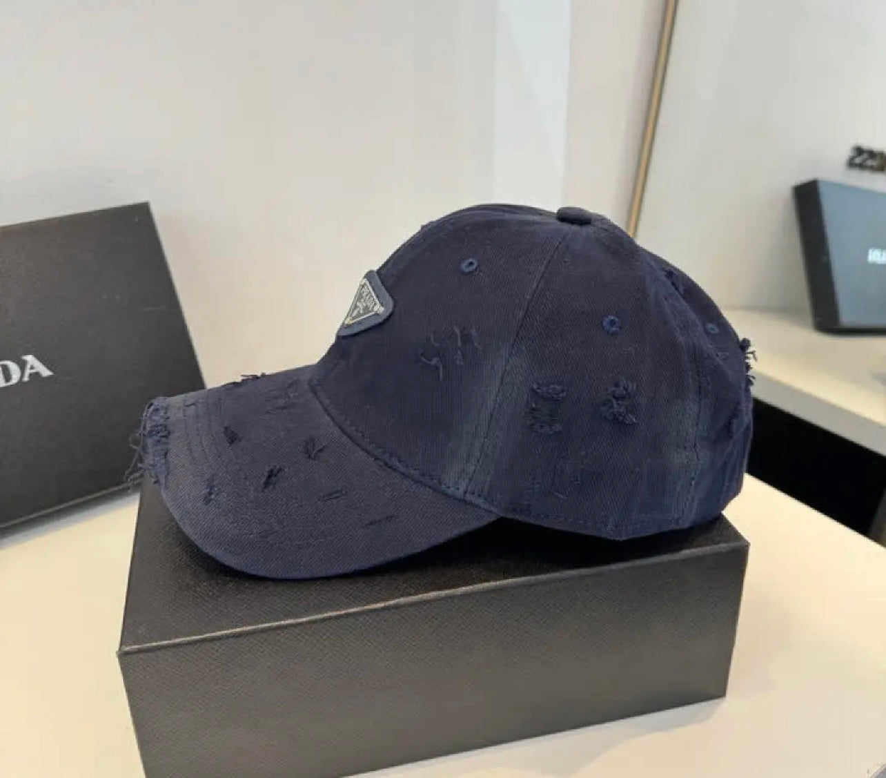 Logo Cap